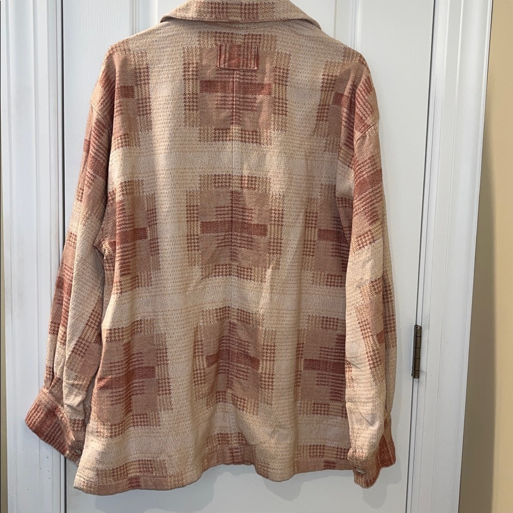 🆕 FREE PEOPLE WE THE FREE KEEP IT COZY SHIRT Oversized Small BERRY COMBO Cotton - Picture 5 of 14